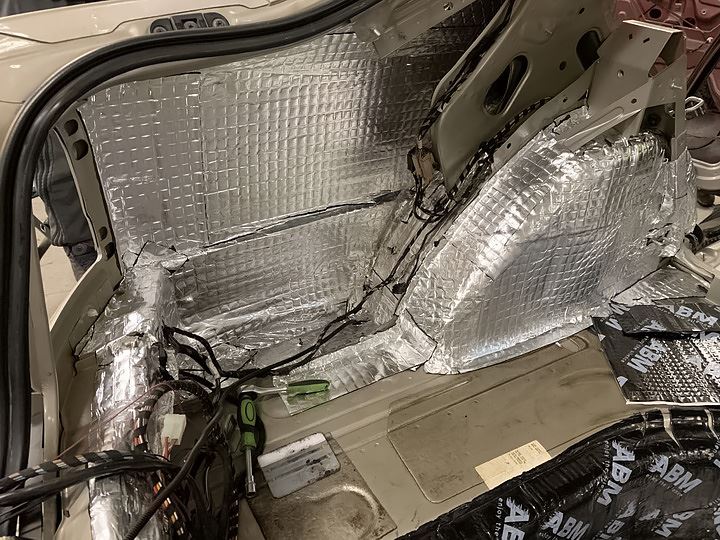 Premium Self-adhesive Butyl Soundproofing Mat ABM Xtreme in rolls, 1.5mm, 1m2 mata wygłuszająca,mata butylowa,mata wyciszająca,izolacja akustyczna mata-wygluszajaca-butylowa-samoprzylepna-abm-w-arkuszach-abm Premium Self-adhesive Butyl Soundproofing Mat ABM Xtreme in rolls, 1.5mm, 1m2 mata wygłuszająca,mata butylowa,mata wyciszająca,izolacja akustyczna mata-wygluszajaca-butylowa-samoprzylepna-abm-w-arkuszach-abm